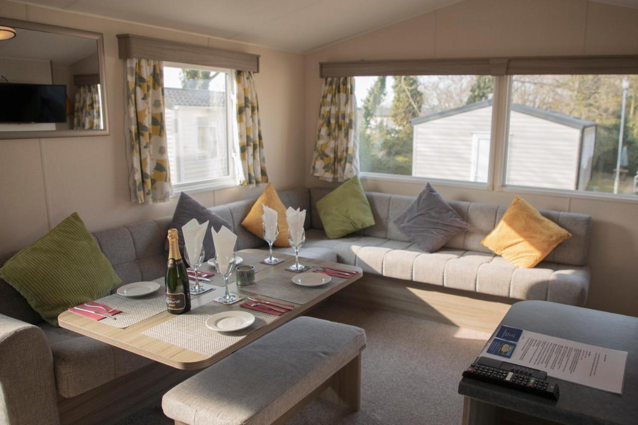 41 Orchard Bank, 3 Bed, Rockley Park Poole Villa Exterior foto